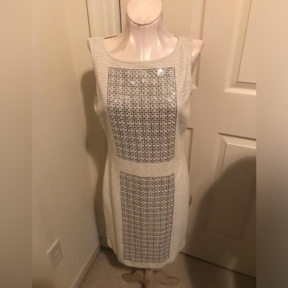 St. John Couture dress nwt size 6 $1395